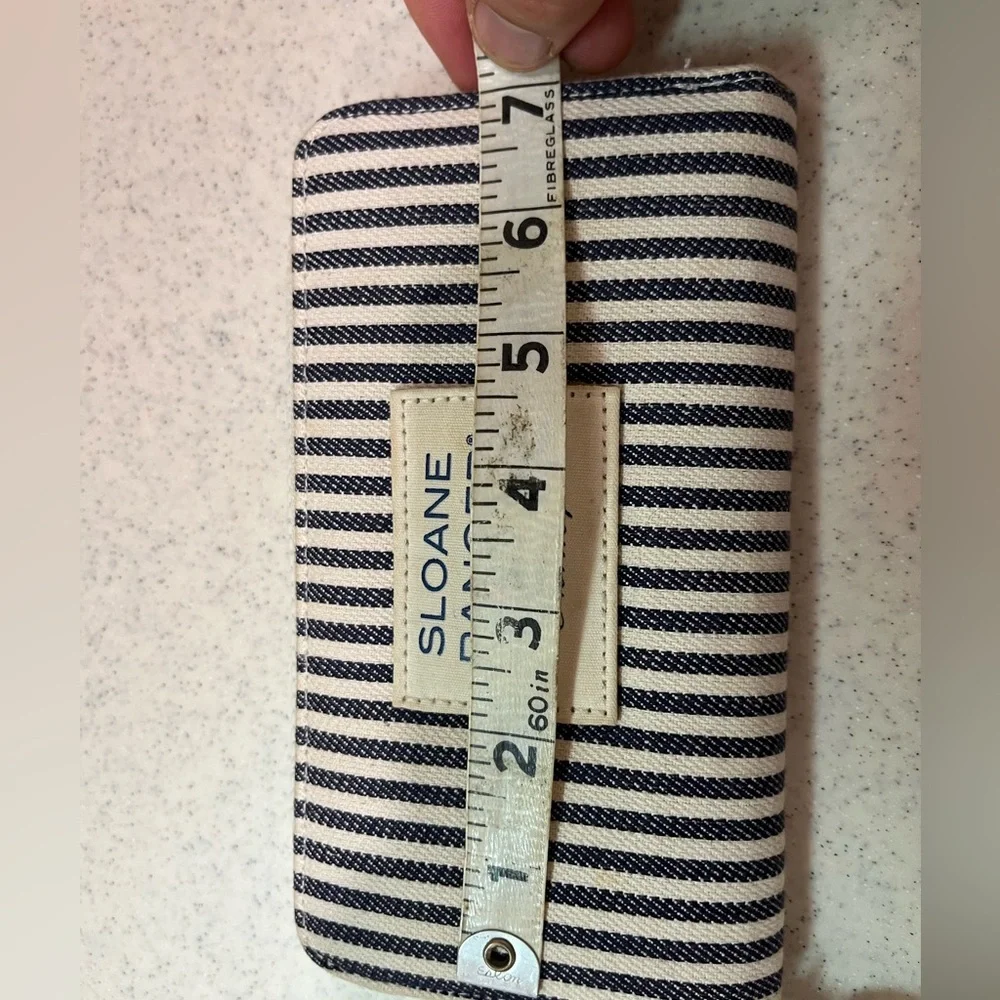 Sloane Ranger Wristlet - Picture 4 of 7